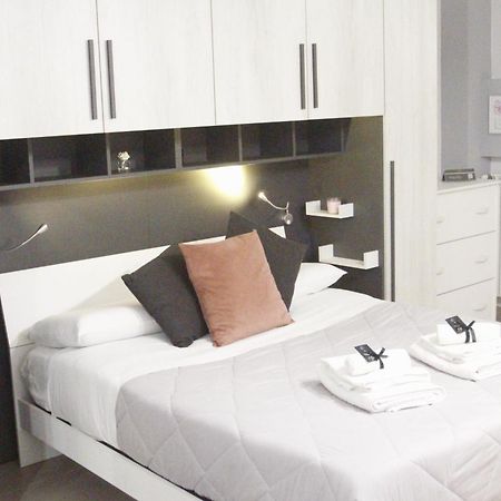 בארלטה B&B Elles Con Parcheggio Interno מראה חיצוני תמונה