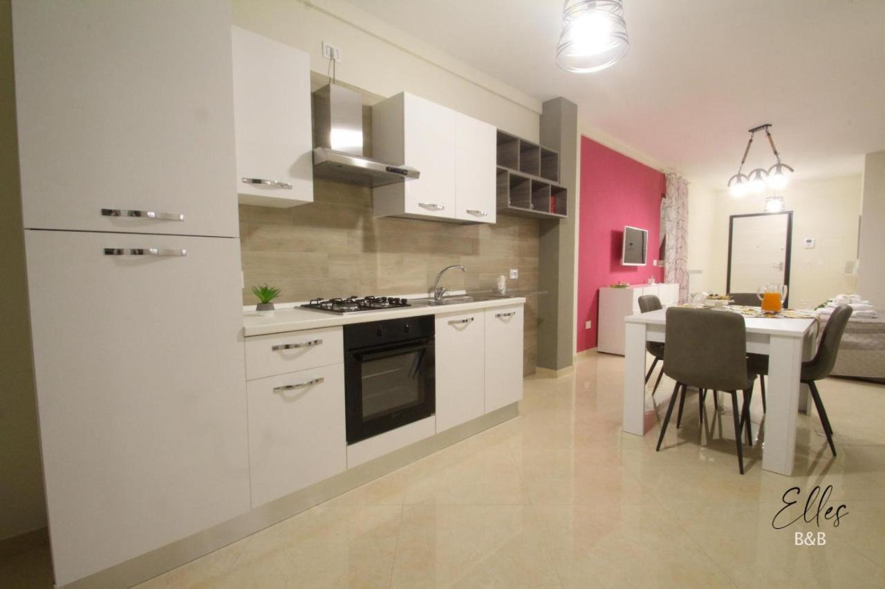 בארלטה B&B Elles Con Parcheggio Interno מראה חיצוני תמונה
